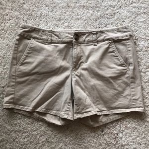Khaki American Eagle Shorts
